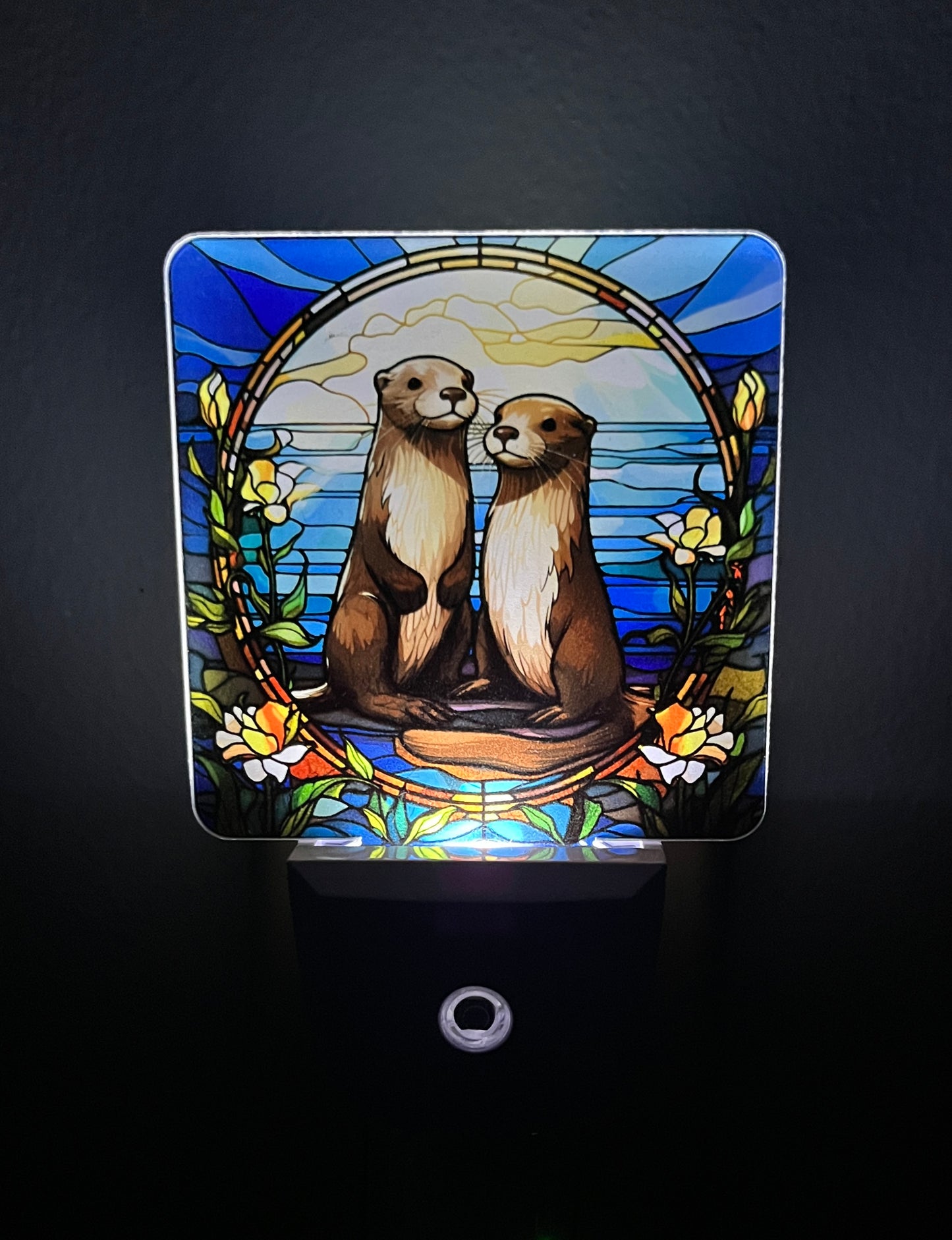 Two Otters Night Light